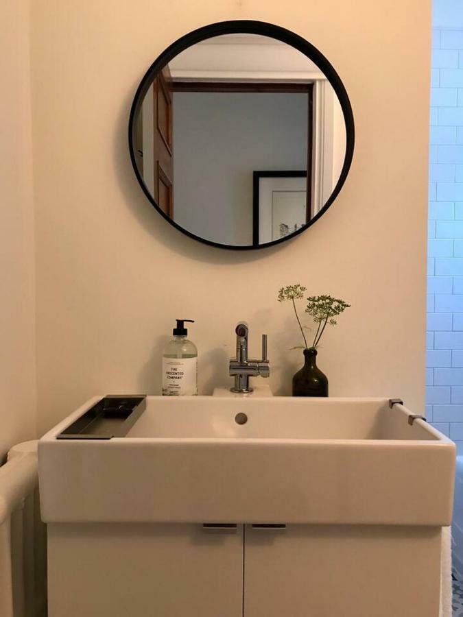 Jules & Jim Apartment มอนทรีอัล ภายนอก รูปภาพ
